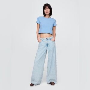 NWT! GAP Light Indigo Low Slung UltraSoft Extra Baggy Jeans - 30/10 🩷 #780820